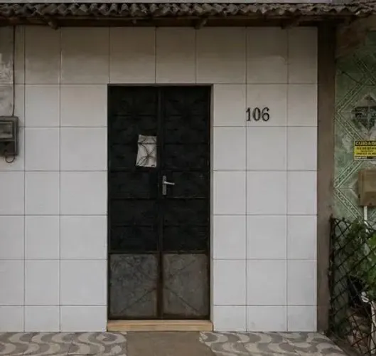 Vendo Casa 3 quartos com quintal localizada no bairro do vergel