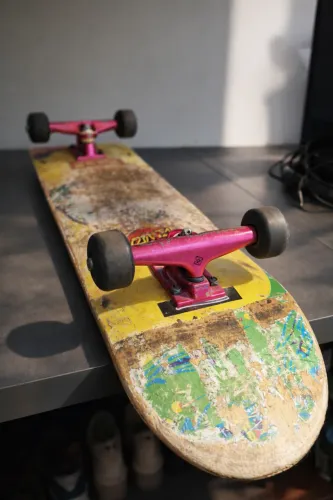 Skate Super Red Bones
