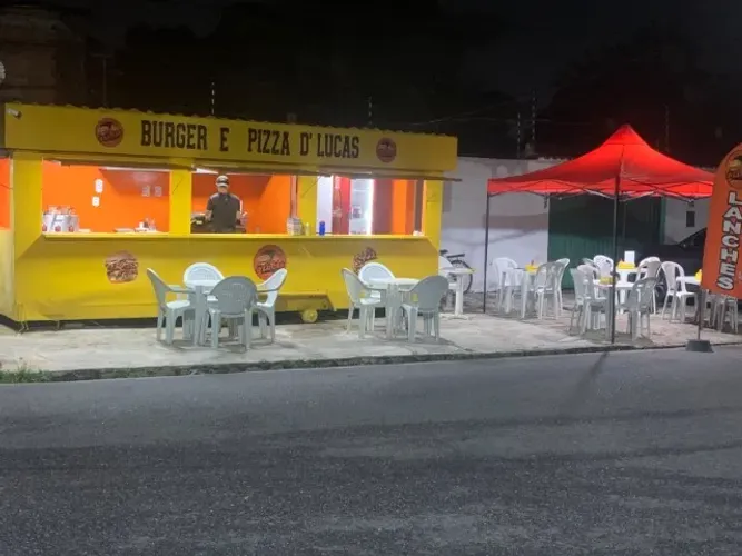 Treiler de Lanches em pleno funcionamento