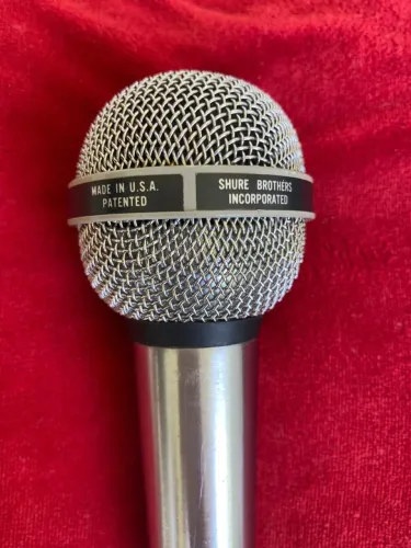 Microfone shure 585