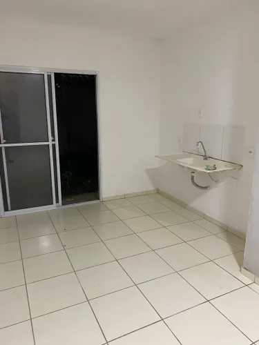 Aluguel Casa padrão condomínio reserva sim