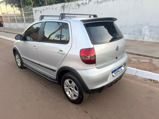 Volkswagen Fox Sunrise 1.0 MI Total Flex 8V 5P 2010