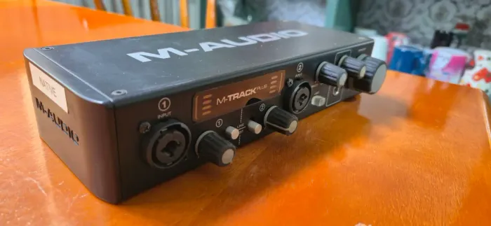Placa de áudio da M- Audio M-Track Plus II