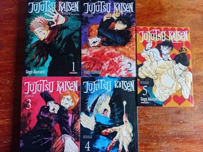 Mangás Jujutsu Kaisen Volumes 1 ao 5 - Excelente estado