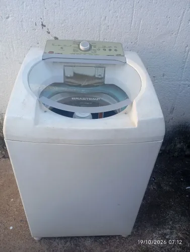 Vendo 220v funcionando perfeitamente falta puxador do sabão e tampa 