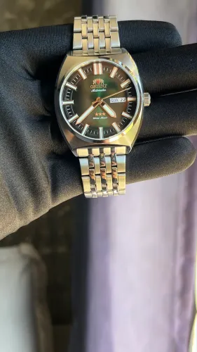 Orient Heritage Fundo Verde Completo Novo