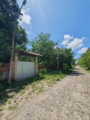 Sitio com 3.0000 metros quadrados com casa 3 quartos no Eusébio!!!!