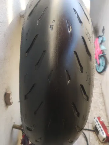 PNEU TRAS. CB 1000/R/RR,, CB/ CBR 600RR, MT 07/09, R1, R7