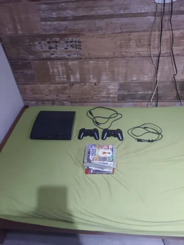 PLAYSTATION 3 COM 1 CONTROLE + 8 JOGOS + HEADSET ORIGINAL SONY PS3