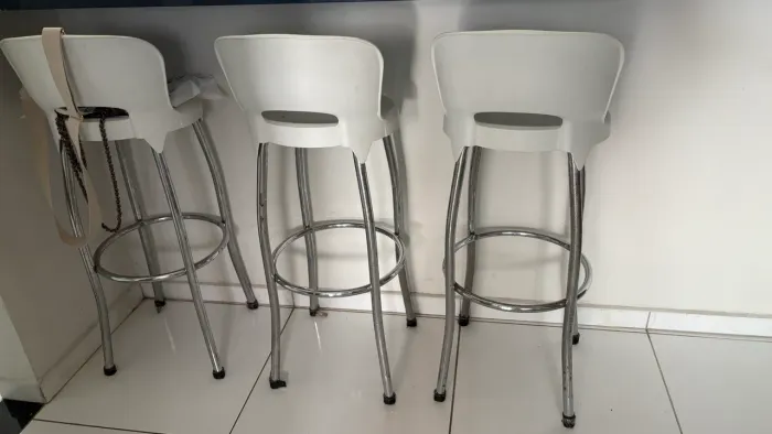 Banquete alta branca
