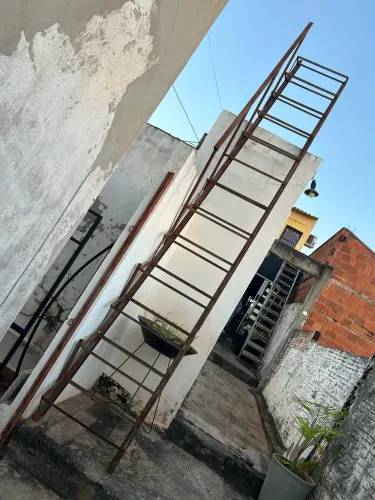 Escada de ferro para sobrado 