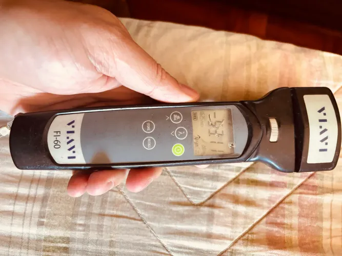 Identificador de Fibra Ativa VIAVI FI-60 com Power Meter Integrado (Usado)