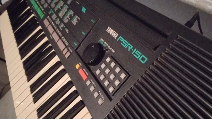 Teclado Yamaha PSR 150