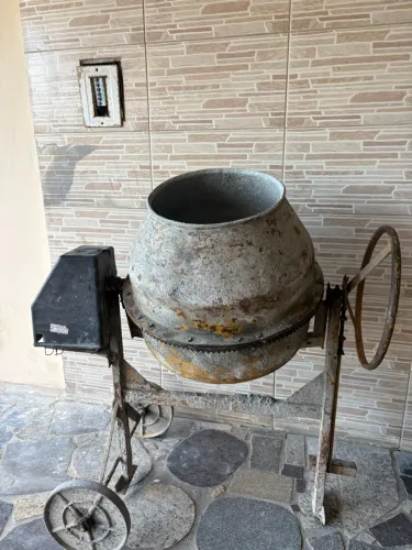 Bitoneira