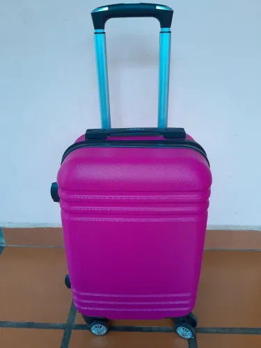 Mala de viajem 8 kilos nova Cr$ 160,00