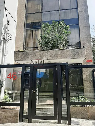 Excelente Prédio Comercial de 280 m² em Laranjeiras Venda ou Locação