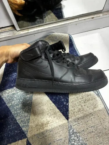 Tênis Nike air force mid preto 