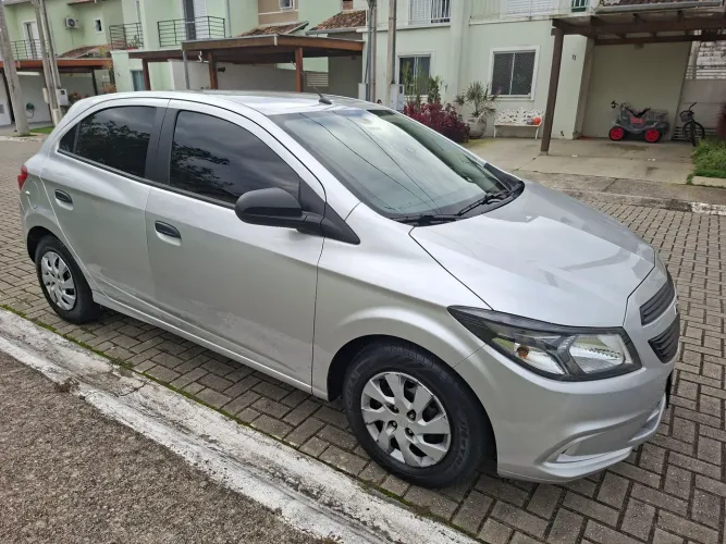 Chevrolet Onix JOY Hatch 1.0 8V Flex Mec. 4P 2019
