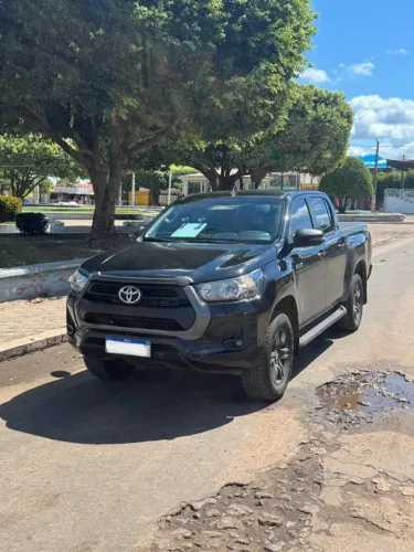 Toyota Hilux CD SR 4X4 2.8 TDI Diesel Aut. 2024