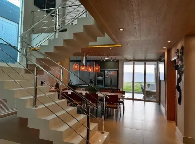 Casa em condomínio para venda em Maringá - PR
