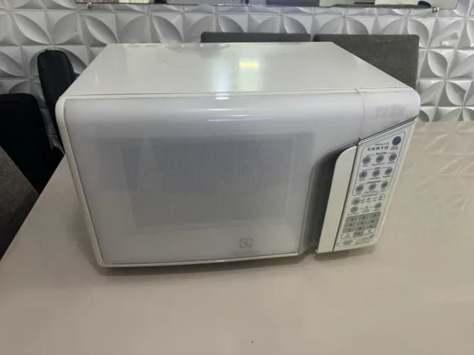 Microondas Electrolux 32L