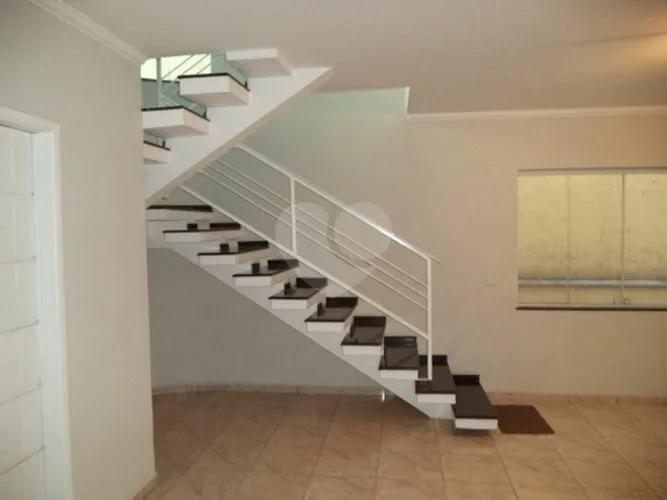 Sobrado com 4 quartos para locação em Jardim guapira - SP