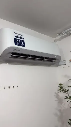 Instalação de ar condicionado SPLIT ON/OFF INVERTER 