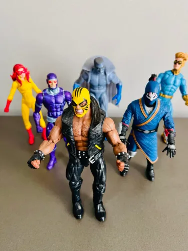 Action Figures Marvel Legends - R$ 100 cada - Rage, Speedball e mais