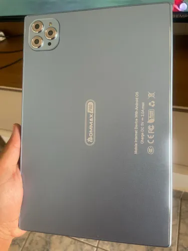 Tablet completo com o teclado e mouse 