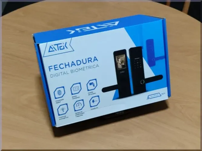 Fechadura Aitek Alpha 203 com câmera - 5 modos de acesso - preta Nova