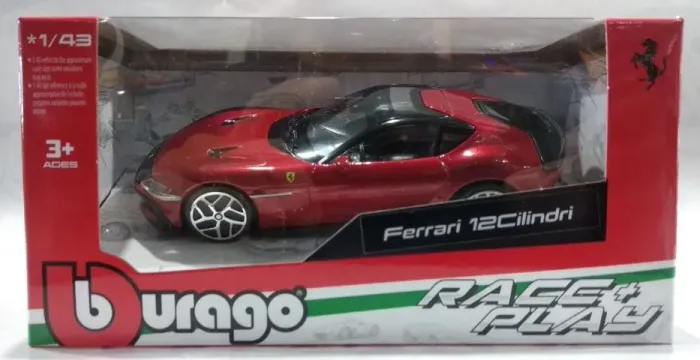 Miniatura Bburago Ferrari 12cilindri 1:43