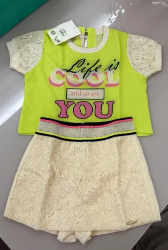 Roupa infantil menina