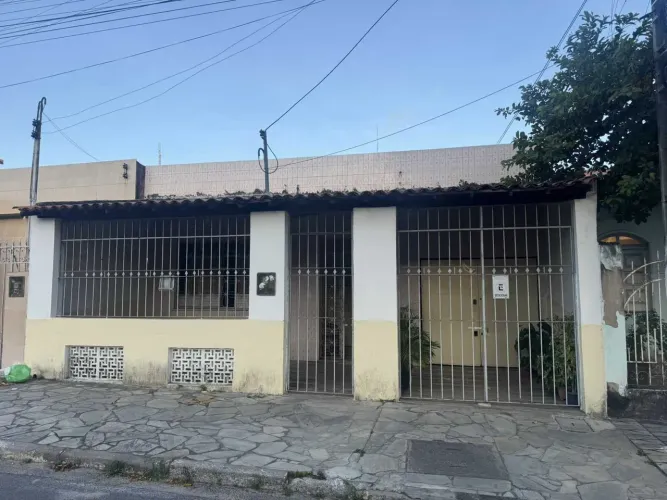Casa 3/4 no bairro santo Antônio !