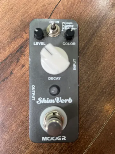 Pedal de guitarra Reverb 