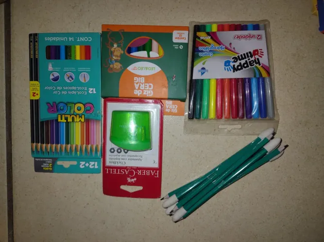 Kit de papelaria infantil 