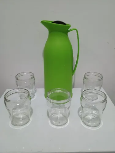 Kit Térmica com 5 Copos Pequenos