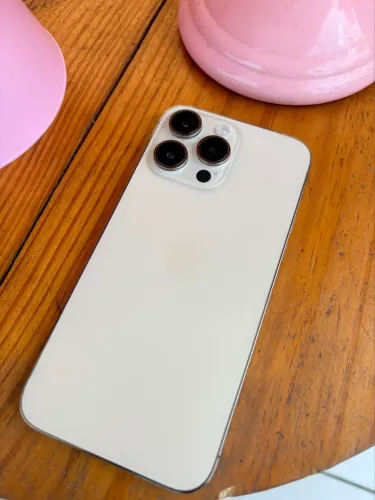 iPhone 14 Pro Max gold 