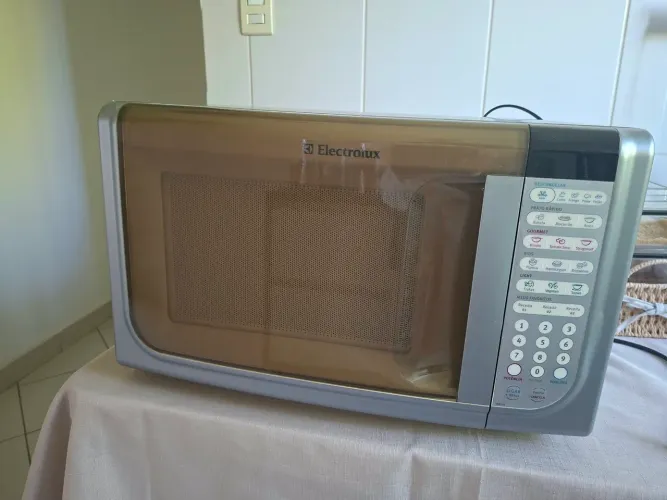 Microondas electrolux 31L