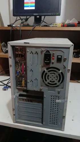 Computador antigo Durom 1200MHZ
