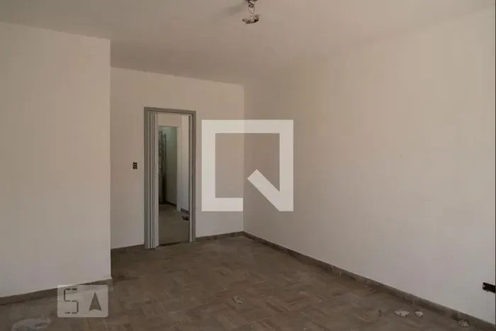 Casa à Venda - Vila Ema, 4 Quartos, 220 m2