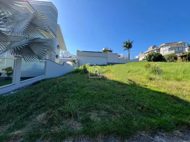 Terreno bem localizado à venda, Pedra Branca, Palhoça SC