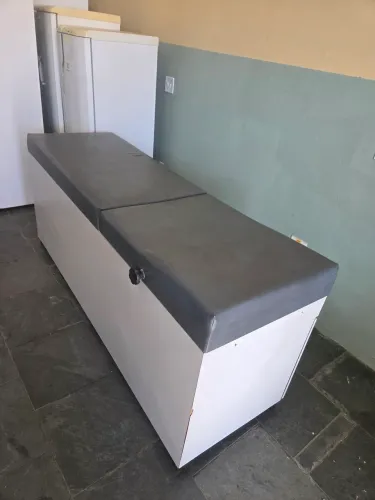 Maca com armário embutido 
