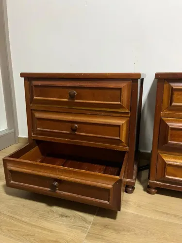 Par de Mesinha de Cama em Madeira Maciça - 3 Gavetas Excelente Qualidade Criado-Mudo
