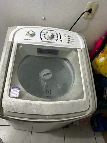 Máquina de lavar roupa Eletrolux 15kg