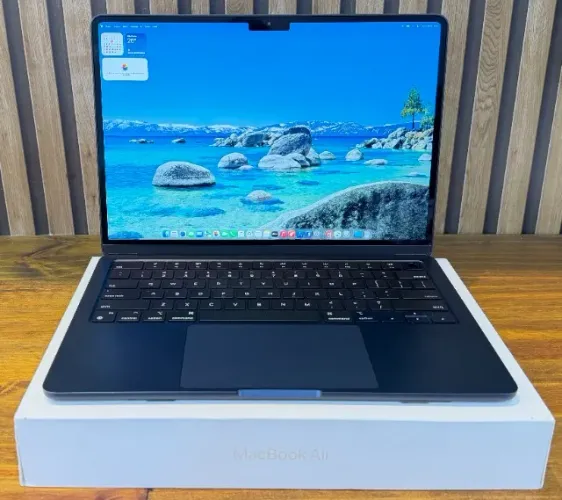 Apple MacBook Air M2 A2681 Bateria 98% Saúde - Impecável