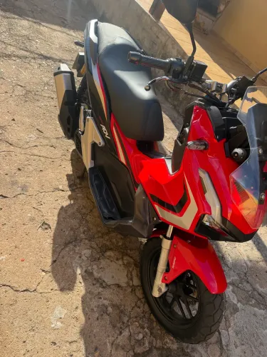 ADV 250 Honda