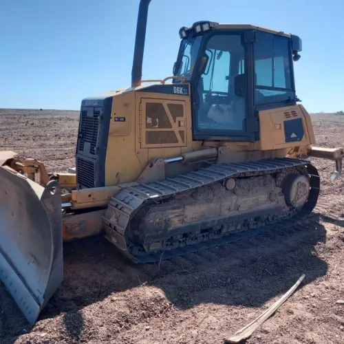 TRATOR DE ESTEIRA CAT D6K