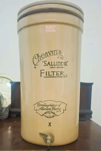 Filtro Inglês Cheavin´s Saludor, Objeto Retro, Conservadíssimo, Made in England.