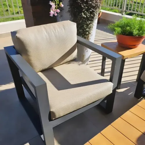 POLTRONA DE ALUMINIO PARA ÁREA EXTERNA - TECIDO IMPERMEÁVEL