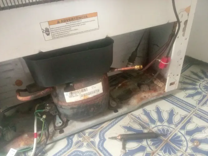 Conserto e manutenção de geladeira e máquina de lavar 